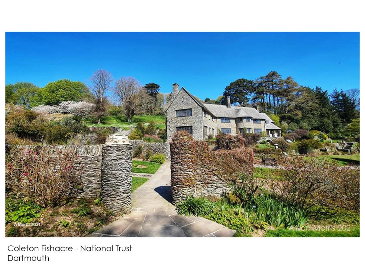 Dart Haven - Cheerful Holiday Bungalow In Galmpton Exterior photo